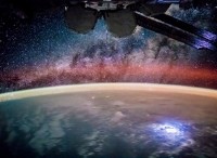 Η NASA και ο νυχτερινός ουρανός γιόρτασαν στο νέο βιβλίο, το Stargazing 