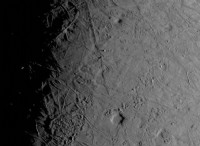 Το Juno Flyby αποκαλύπτει τις καλύτερες νέες εικόνες του φεγγαριού του Δία Ευρώπη των τελευταίων 20 ετών 