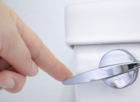 Το νερό της τουαλέτας στροβιλίζεται αριστερόστροφα; Η επιστήμη καταρρίπτει τον μύθο 